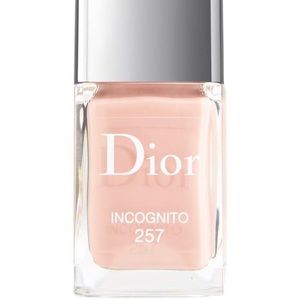 Dior Vernis Gel Shine& long wear nail lacquer